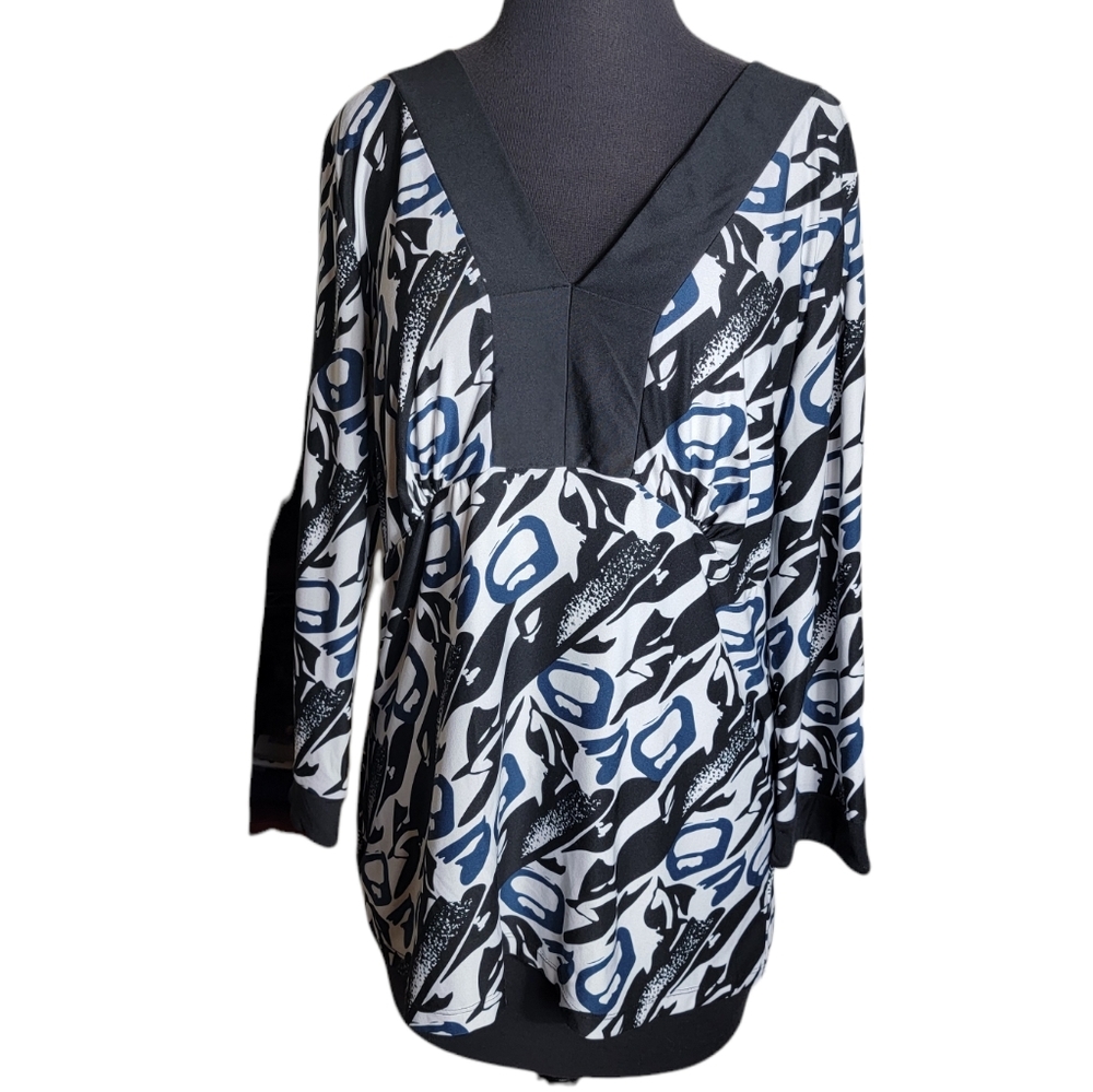 George & Martha women's XL blue black white abstract print v neck stretch top